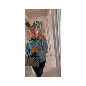 Meet your Posher, Shanee